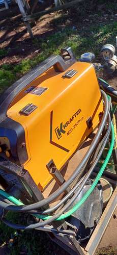 Clavadora Stanley Fatmax De 16 Incluye Batería Y Un Taladro (Usado) + Soldadora Krafter 250pvo 250 Amp Arco / Mig