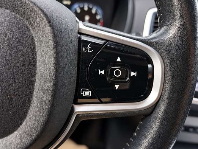 VOLVO XC90 T6 KINETIC - 2018 | 5077