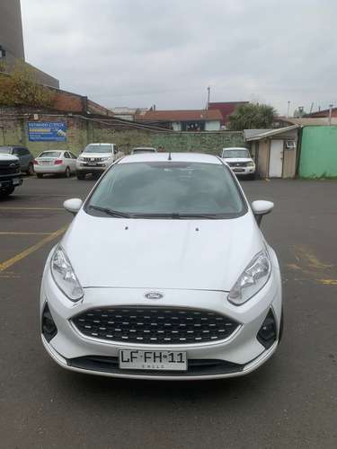 Venta Auto Ford Fiesta 1.6cc  año  2019