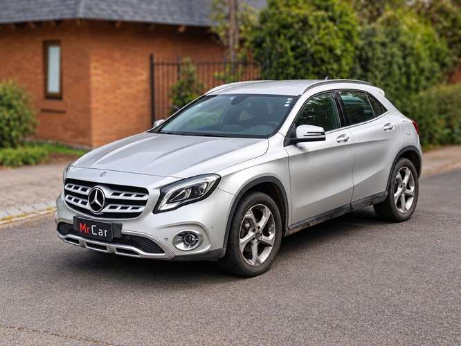 MERCEDES BENZ GLA 200 DIES - 2018 | 5078 - Imagen 2