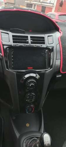 Toyoto vitz 2005