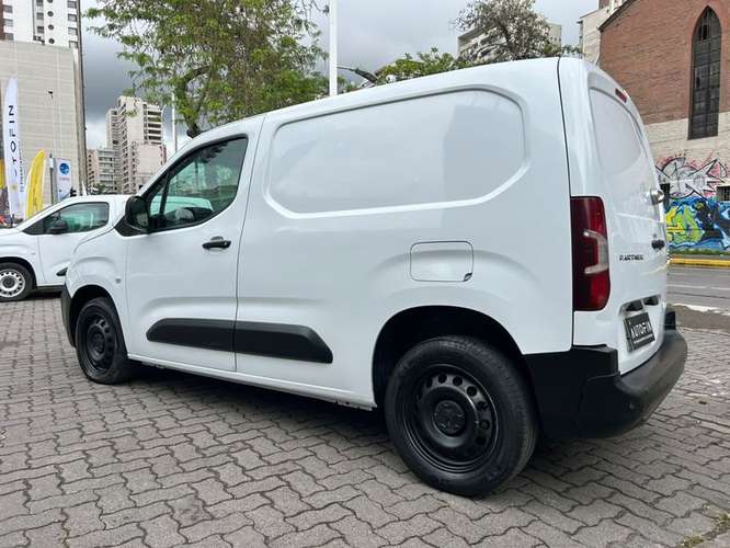 PEUGEOT PARTNER PARTNER L1 BLUEHDI 100 - 2023 | 5039 - Imagen 4