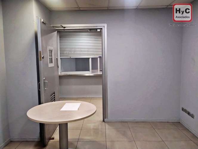 Local Comercial de 591 m2 6 estacionamientos, plena Alameda - Imagen 7