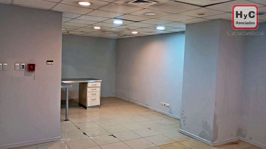 Local Comercial de 591 m2 6 estacionamientos, plena Alameda - Imagen 12