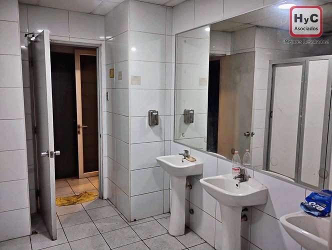 Local Comercial de 591 m2 6 estacionamientos, plena Alameda - Imagen 16