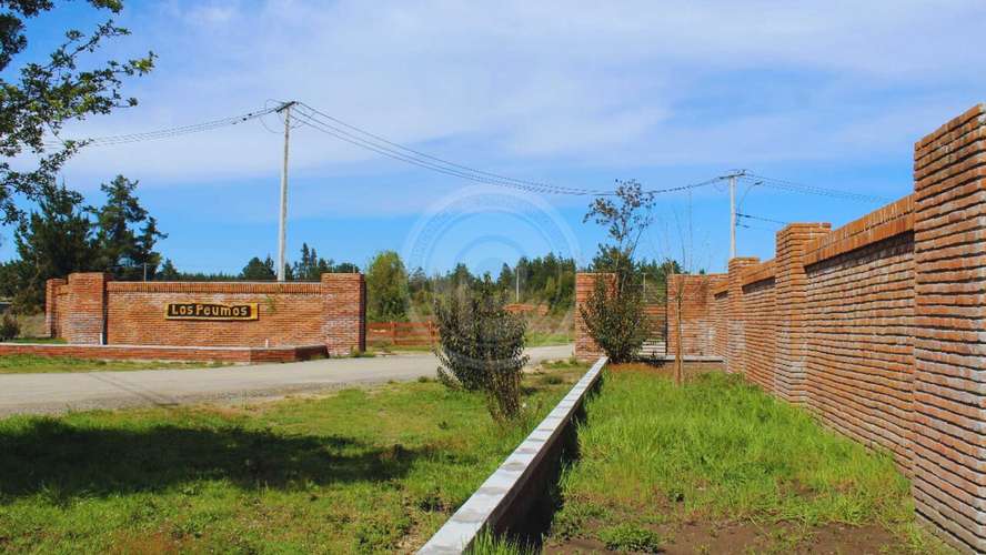 Terreno plano con excelente acceso en condominio (186898)