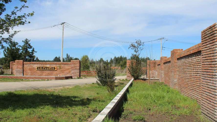 Terreno plano con excelente acceso en condominio (186898)