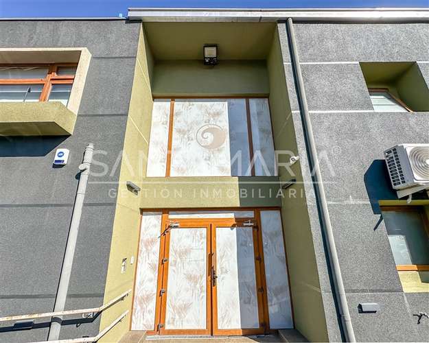 Arriendo Peluqueria con 8 puestos Anibal Pinto, Concepción