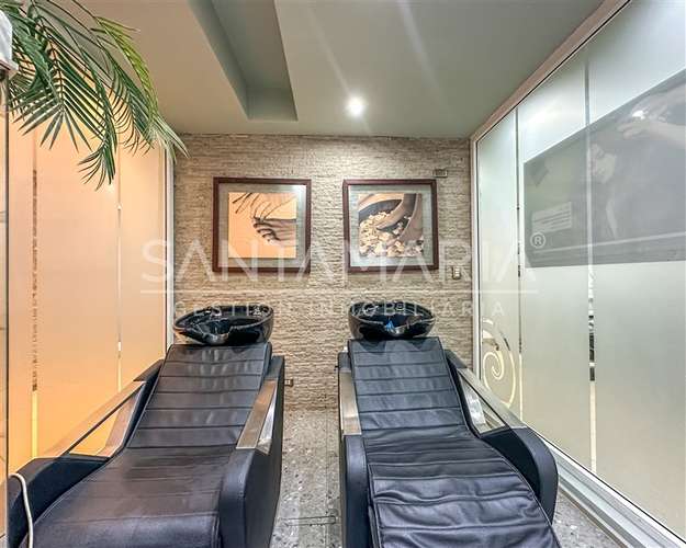 Arriendo Peluqueria con 8 puestos Anibal Pinto, Concepción