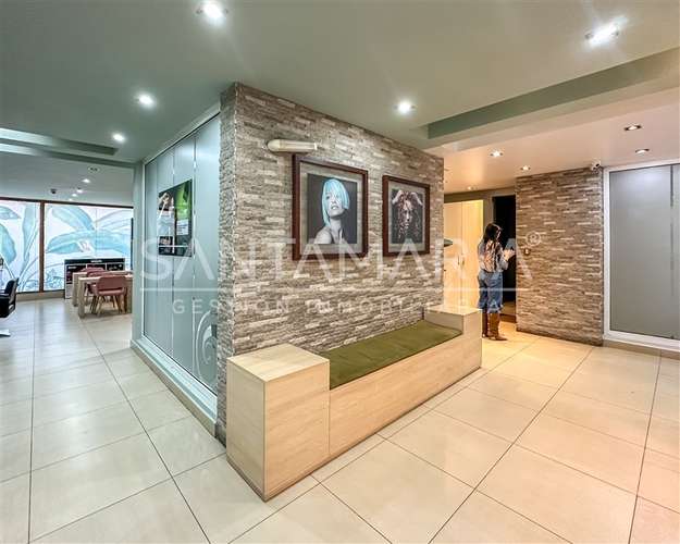 Arriendo Peluqueria con 8 puestos Anibal Pinto, Concepción