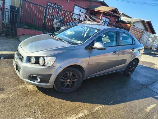 vendo Chevrolet sonic