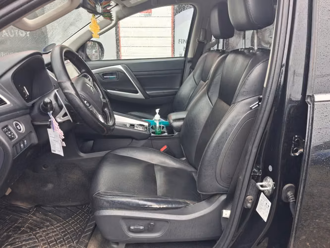 MITSUBISHI MONTERO  SPORT 4WD 2.4 AUT 2022 - Imagen 5