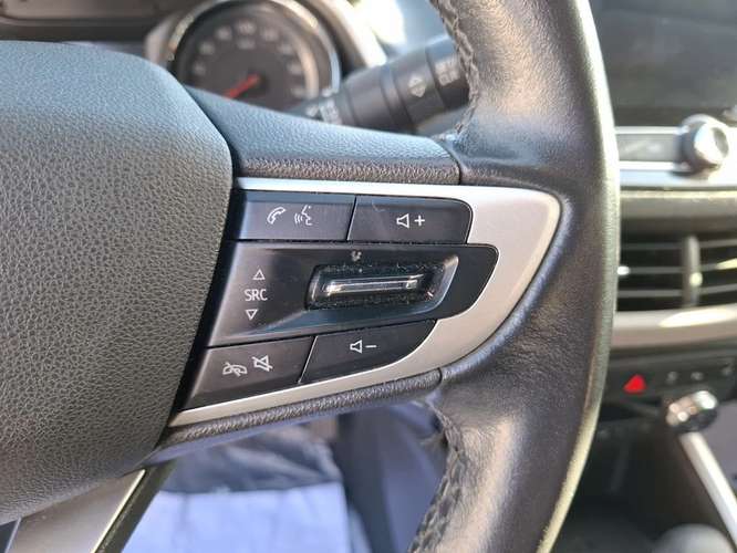 CHEVROLET ONIX 2021 - Imagen 19