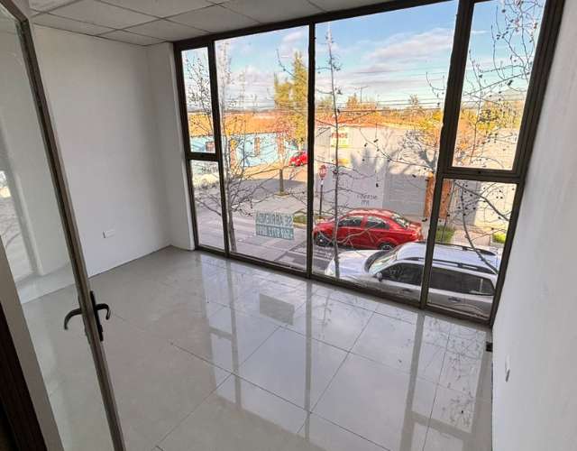 Remodelado y amplio Local comercial en Buin - Imagen 9