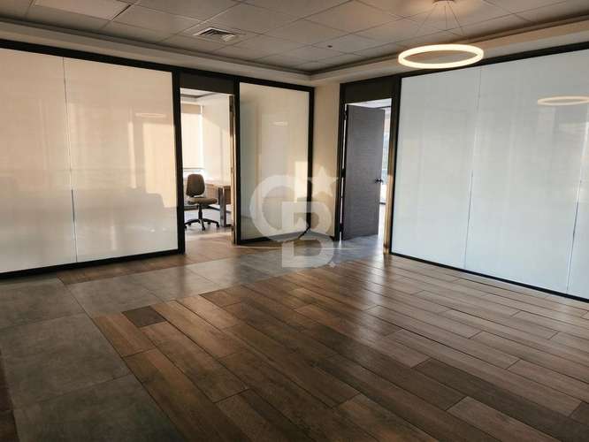 Excelente ubicación / edificio clase A - Imagen 11