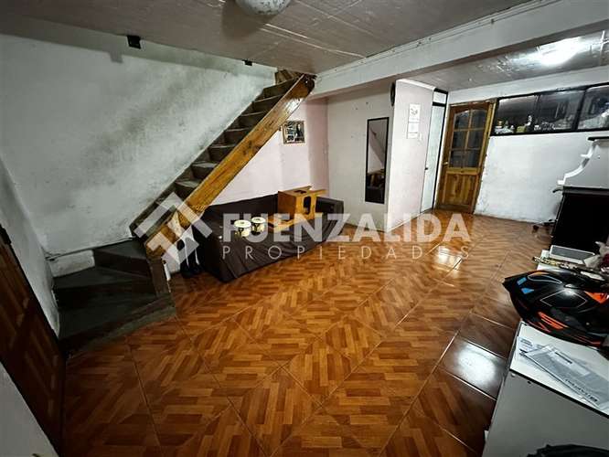 Casa en venta de 3 dorm. en Plaza de Maipú