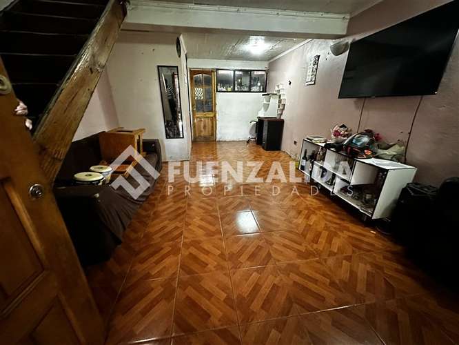 Casa en venta de 3 dorm. en Plaza de Maipú