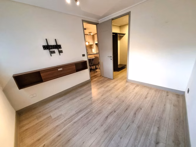 Arriendo Moderno Departamento – Walker Martínez con Juan de Pineda
