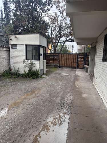 Pedro de Valdivia- Av. Zañartu / 3 dormitorios 2 baños estacionamiento