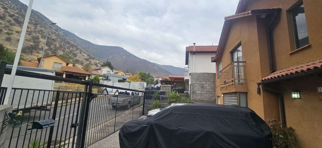 Vendo Casa en Pudahuel, Ciudad de los Valles