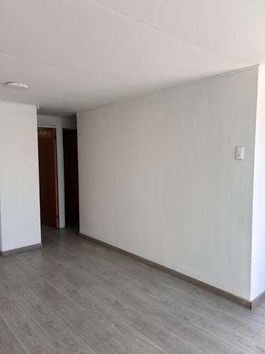 COMODA CASA EN PASAJE TRANQUILO - Imagen 4