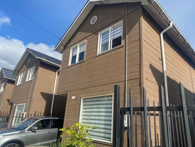 Venta de cómoda casa de tres dormitorios en Collico