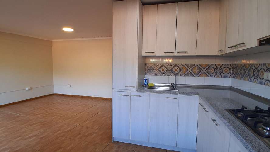 Impecable casa de un piso, excelente conectividad