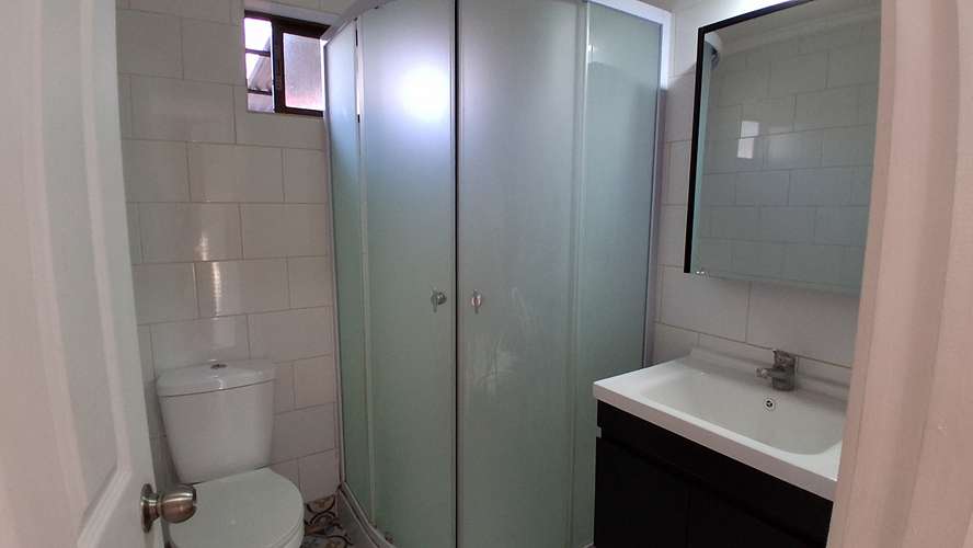 Impecable casa de un piso, excelente conectividad