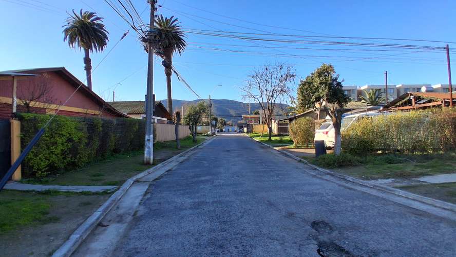 Impecable casa de un piso, excelente conectividad