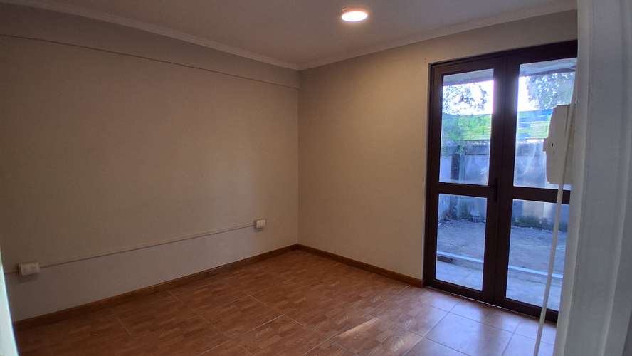 Impecable casa de un piso, excelente conectividad