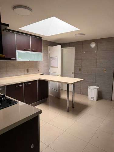 Espaciosa Casa con Excelente Conectividad (186934) - Imagen 11