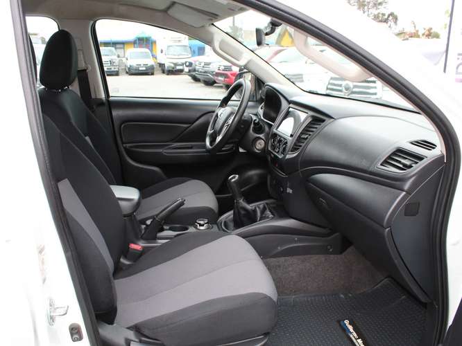 MITSUBISHI L200 KATANA CRT 4X4 2023 - Imagen 6