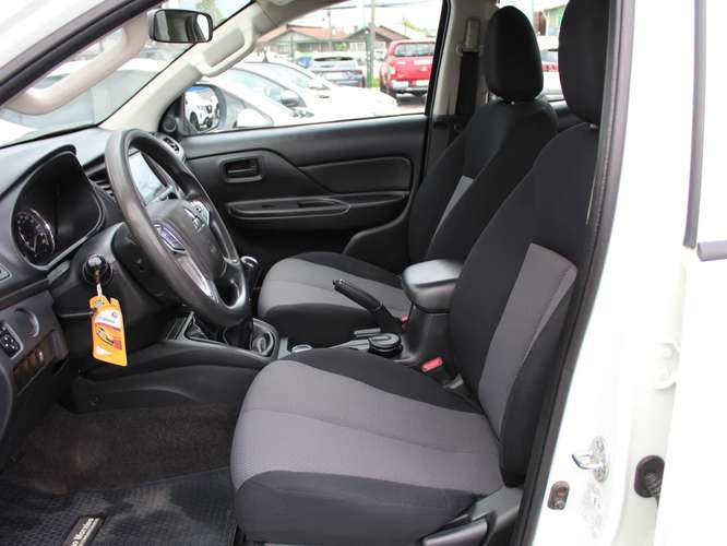 MITSUBISHI L200 KATANA CRT 4X4 2023 - Imagen 12