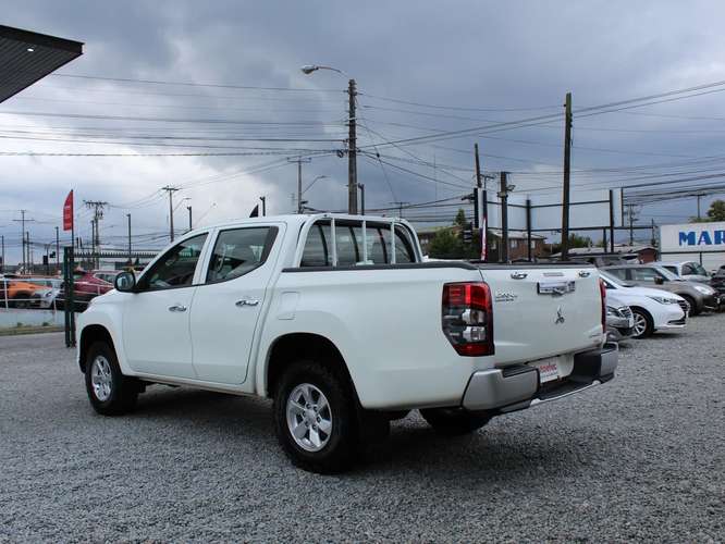 MITSUBISHI L200 KATANA CRT 4X4 2023 - Imagen 10