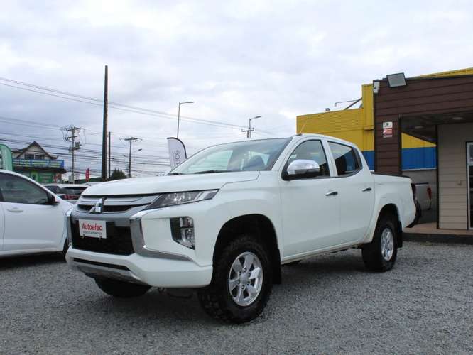 MITSUBISHI L200 KATANA CRT 4X4 2023 - Imagen 2