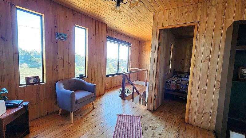 HERMOSA CASA CON TRES CABAÑAS EN VENTA EN PICHILEMU