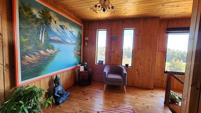HERMOSA CASA CON TRES CABAÑAS EN VENTA EN PICHILEMU