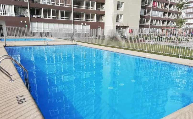 Departamento en arriendo · Colon con Briones Luco cercano a Metro Lo Ovalle y Autopista Central