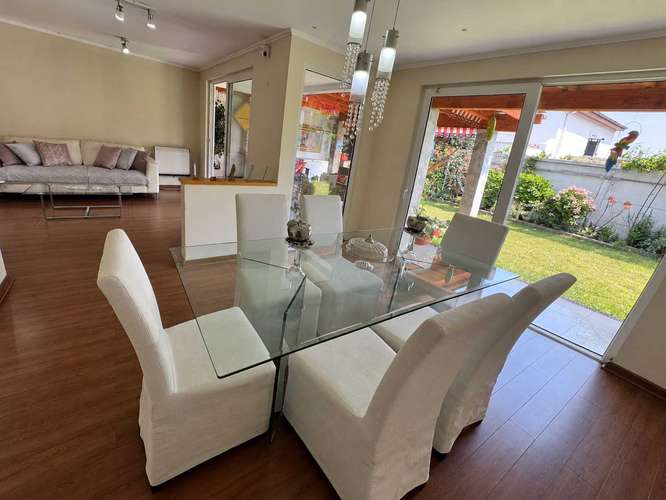 Casa de 4D+4B en Condominio cerrado (186901) - Imagen 4