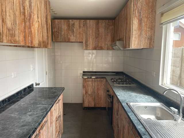 Vende casa aislada en condominio, exelente conecti - Imagen 5
