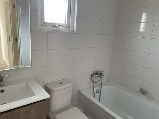 Vende casa aislada en condominio, exelente conecti - Imagen 8