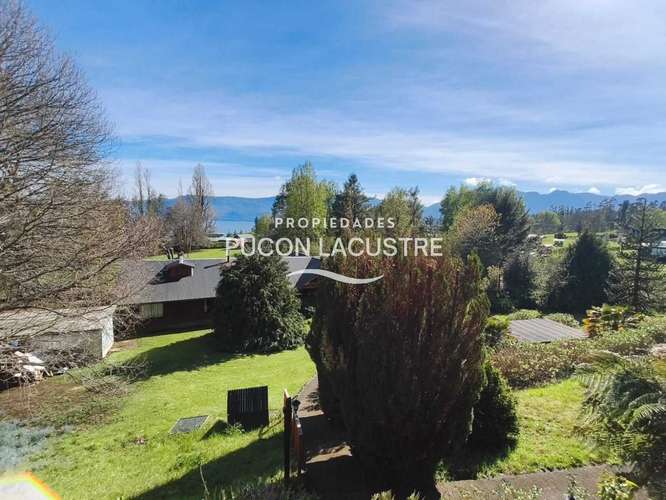 Venta casa + 3 cabañas Pucón con Vista al lago (186953) - Imagen 11
