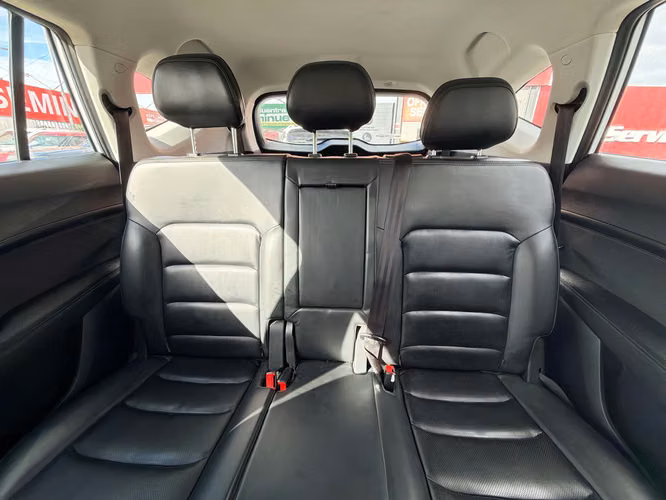 JAC JS8 LUXURY MT 3 CORRIDAS ASIENTOS