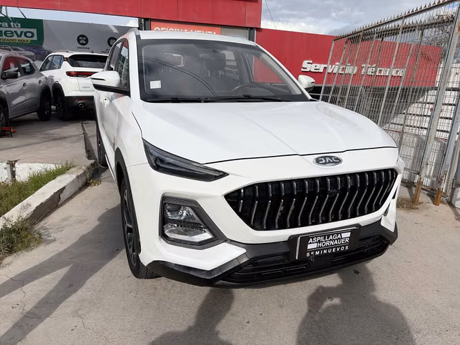 JAC JS8 LUXURY MT 3 CORRIDAS ASIENTOS