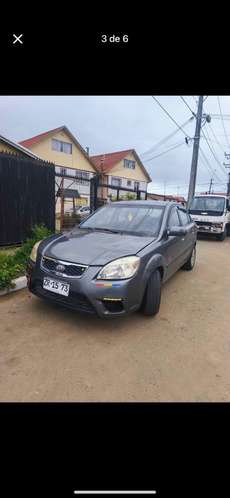 Auto kia rio
