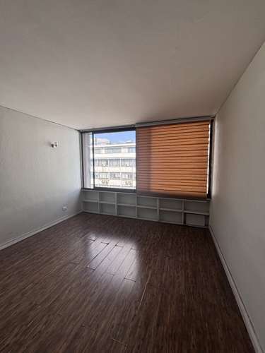 Arriendo Amplio departamento de 1 dormitorio , luminoso - Imagen 5