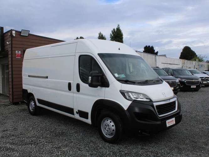 PEUGEOT Boxer 2.2 BLUEHDI 2020