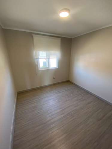 AMPLIA Y COMODA CASA - Imagen 14