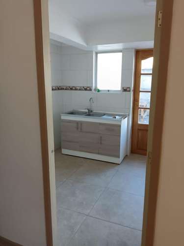 Amplia casa recién remodelada en Las Princesas