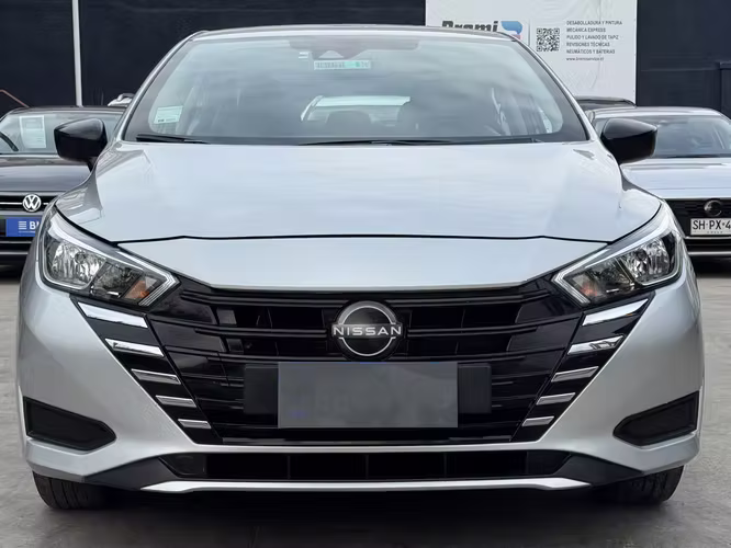 Nissan versa - Imagen 2